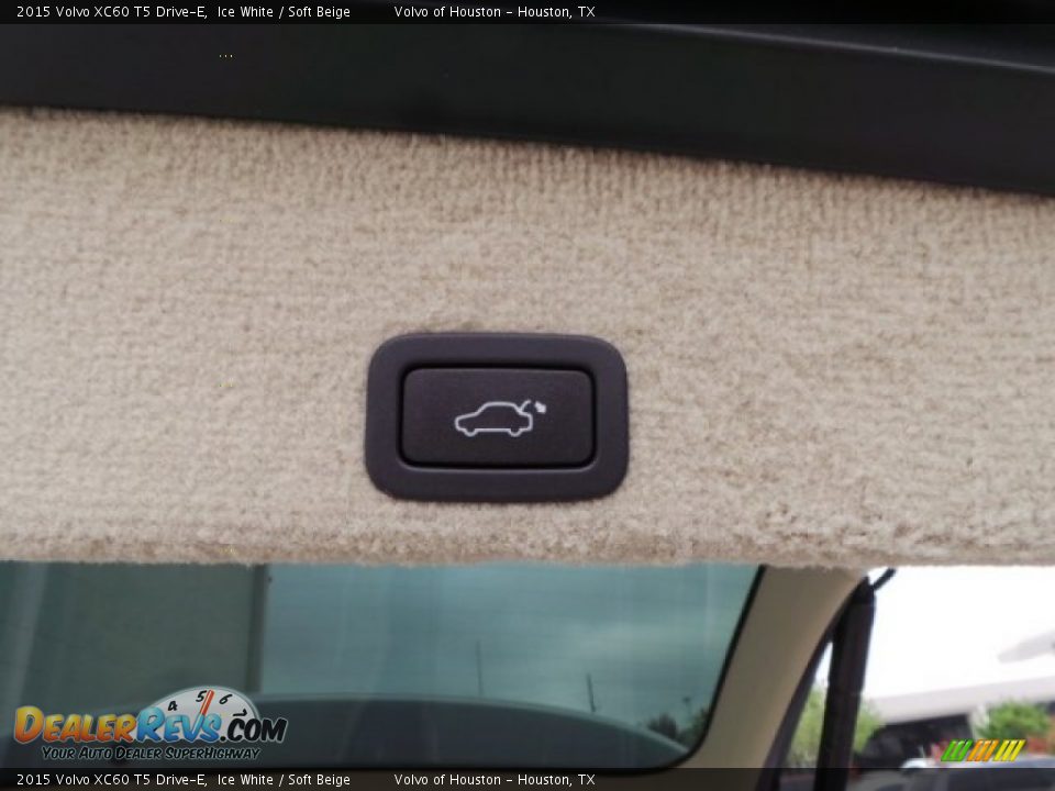 2015 Volvo XC60 T5 Drive-E Ice White / Soft Beige Photo #27