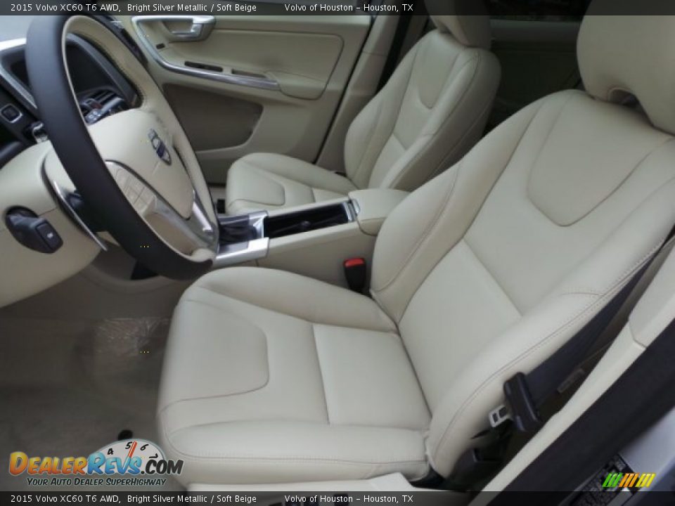 Front Seat of 2015 Volvo XC60 T6 AWD Photo #10