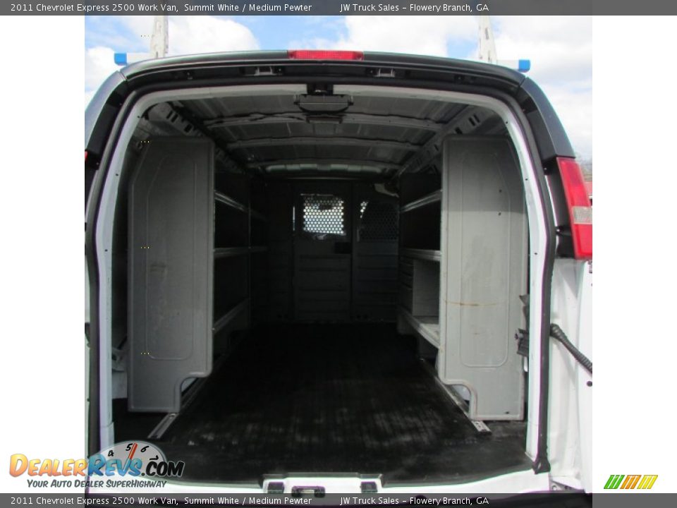 2011 Chevrolet Express 2500 Work Van Summit White / Medium Pewter Photo #10
