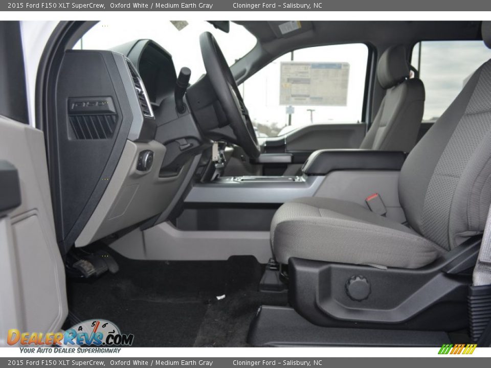 2015 Ford F150 XLT SuperCrew Oxford White / Medium Earth Gray Photo #9