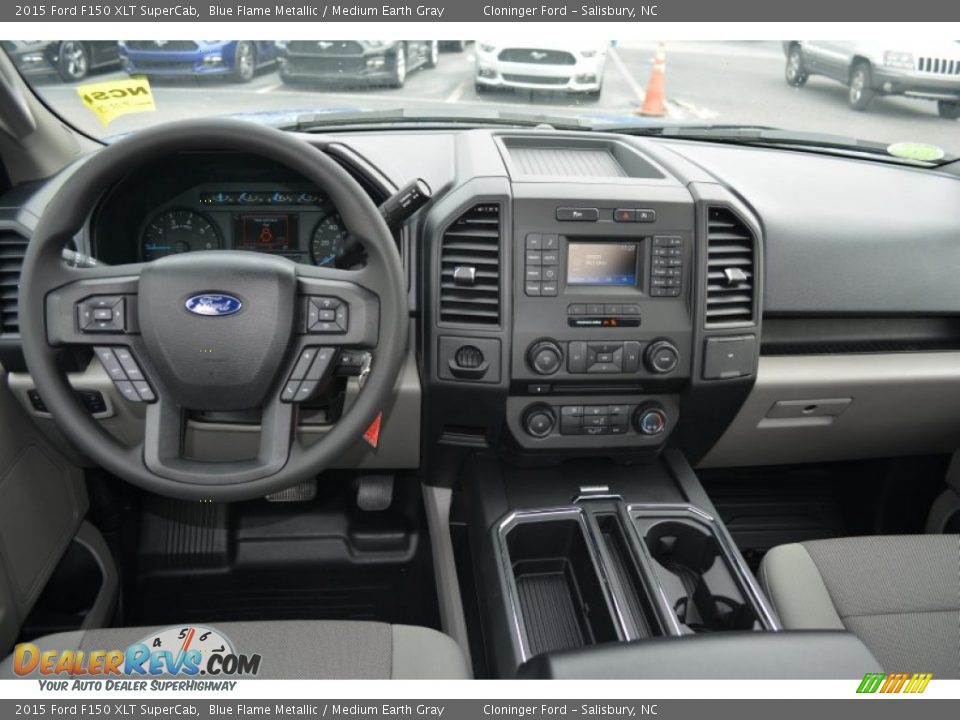 Dashboard of 2015 Ford F150 XLT SuperCab Photo #10