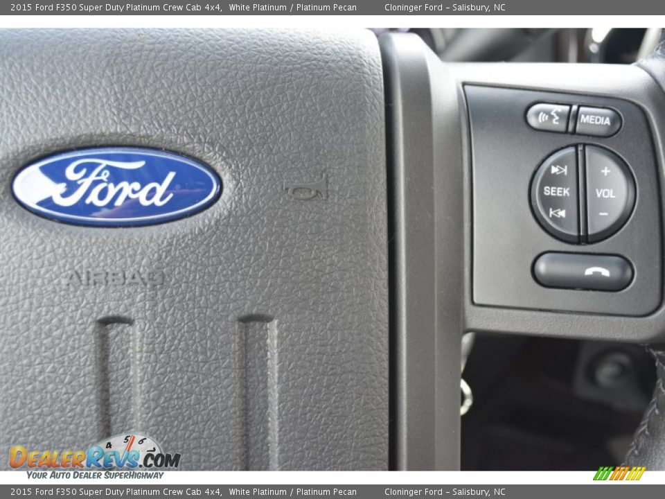 2015 Ford F350 Super Duty Platinum Crew Cab 4x4 White Platinum / Platinum Pecan Photo #20