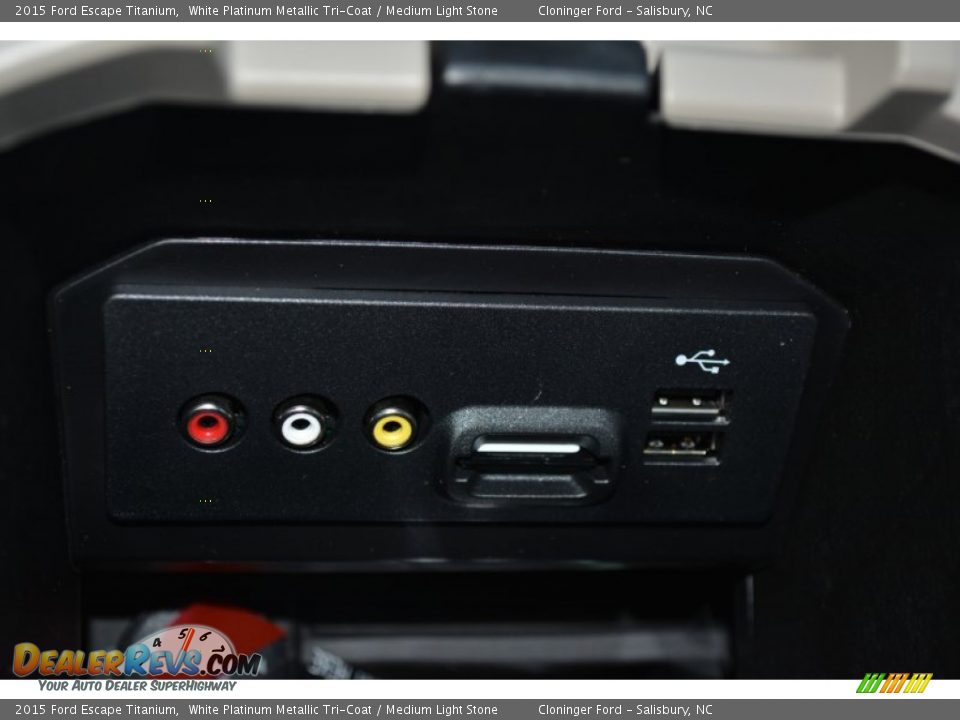 2015 Ford Escape Titanium White Platinum Metallic Tri-Coat / Medium Light Stone Photo #19