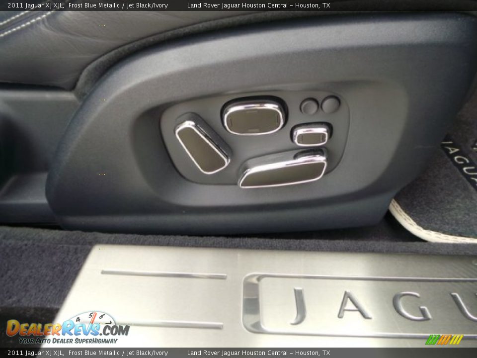 2011 Jaguar XJ XJL Frost Blue Metallic / Jet Black/Ivory Photo #28