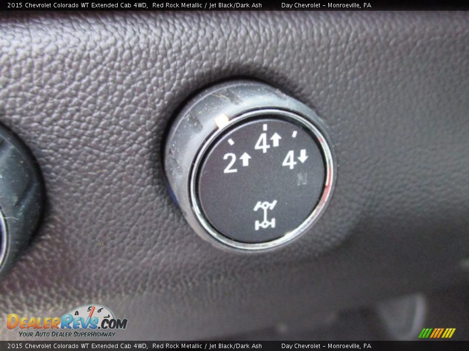 Controls of 2015 Chevrolet Colorado WT Extended Cab 4WD Photo #15