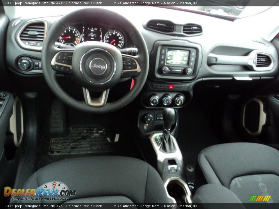 Black Interior - 2015 Jeep Renegade Latitude 4x4 Photo #4