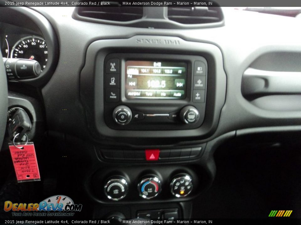 Controls of 2015 Jeep Renegade Latitude 4x4 Photo #6