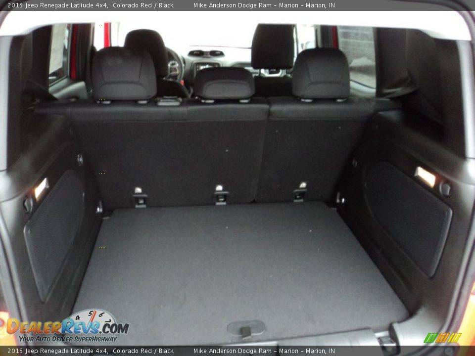 2015 Jeep Renegade Latitude 4x4 Trunk Photo #9