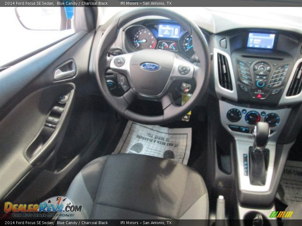 2014 Ford Focus SE Sedan Blue Candy / Charcoal Black Photo #12