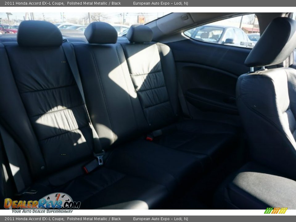 2011 Honda Accord EX-L Coupe Polished Metal Metallic / Black Photo #18