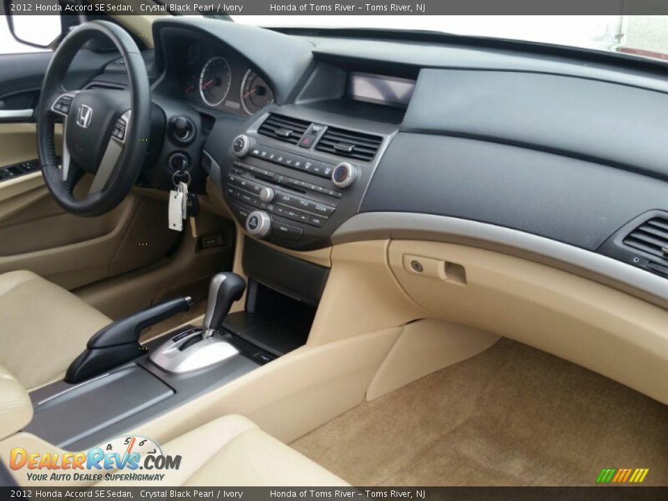 2012 Honda Accord SE Sedan Crystal Black Pearl / Ivory Photo #26