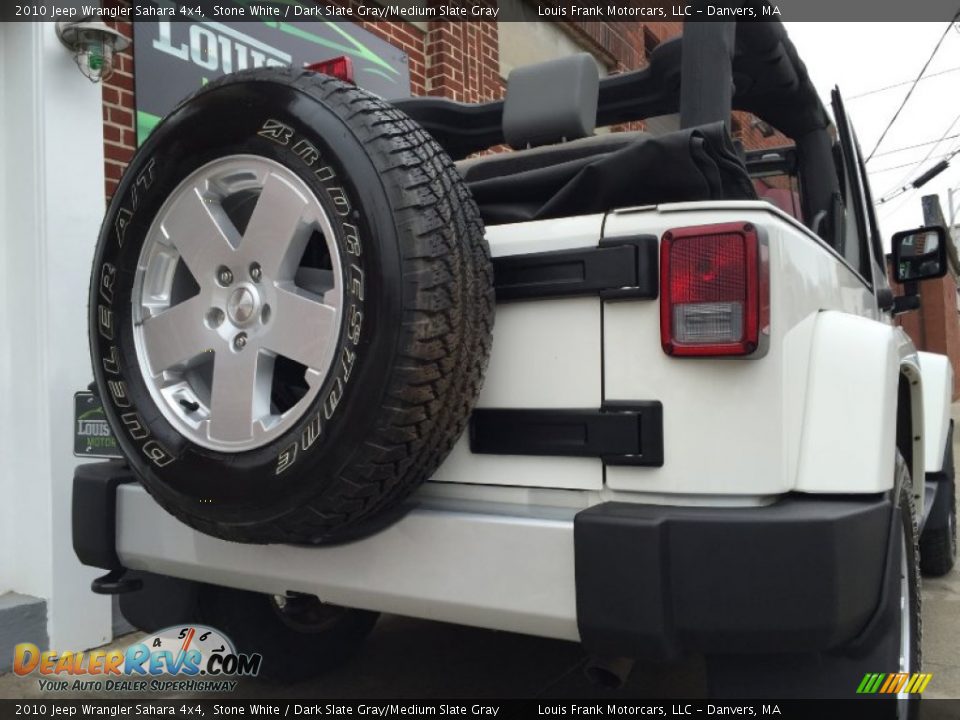 2010 Jeep Wrangler Sahara 4x4 Stone White / Dark Slate Gray/Medium Slate Gray Photo #31