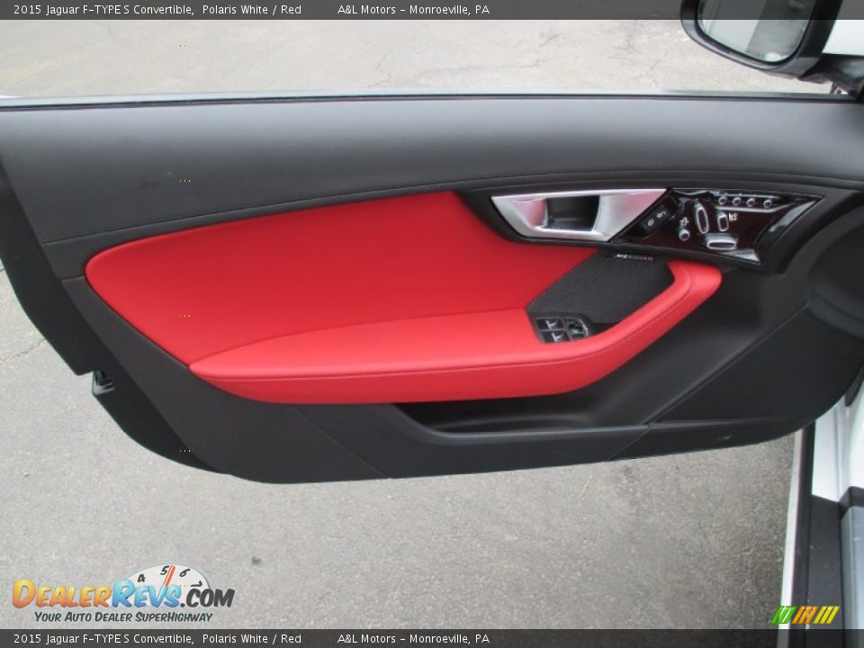 Door Panel of 2015 Jaguar F-TYPE S Convertible Photo #12