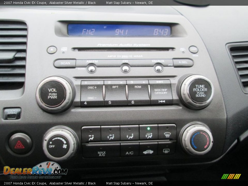 2007 Honda Civic EX Coupe Alabaster Silver Metallic / Black Photo #24