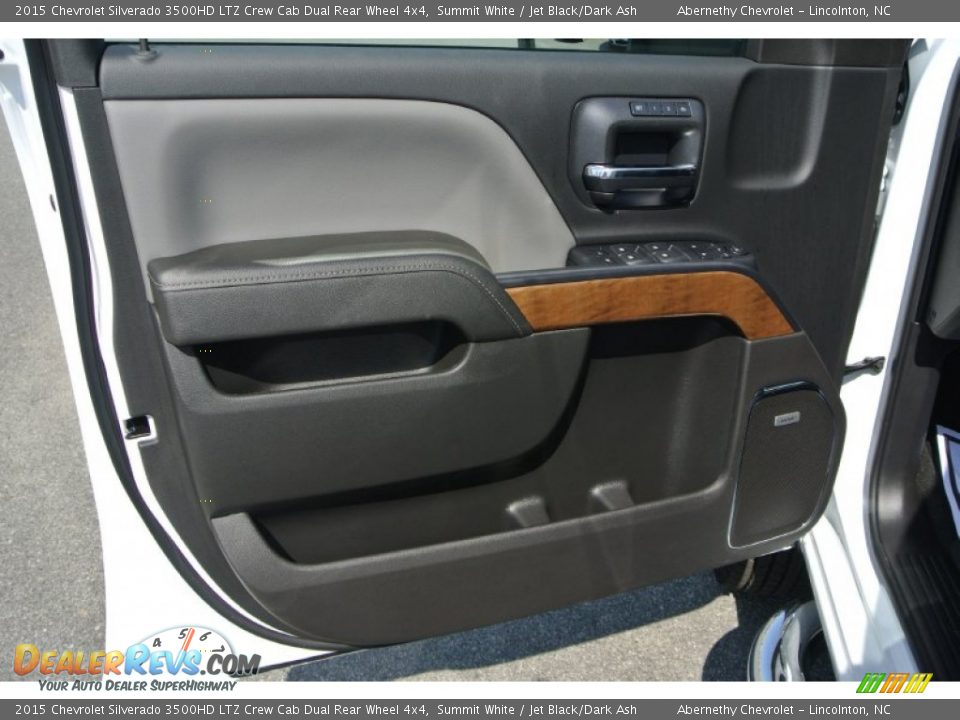 2015 Chevrolet Silverado 3500HD LTZ Crew Cab Dual Rear Wheel 4x4 Summit White / Jet Black/Dark Ash Photo #10