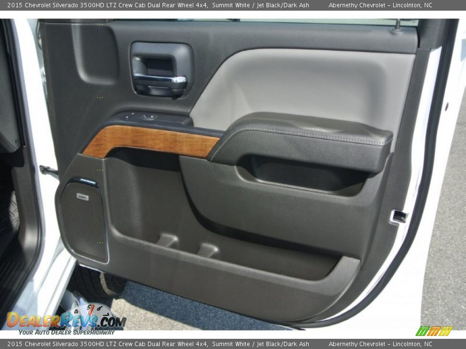 2015 Chevrolet Silverado 3500HD LTZ Crew Cab Dual Rear Wheel 4x4 Summit White / Jet Black/Dark Ash Photo #19