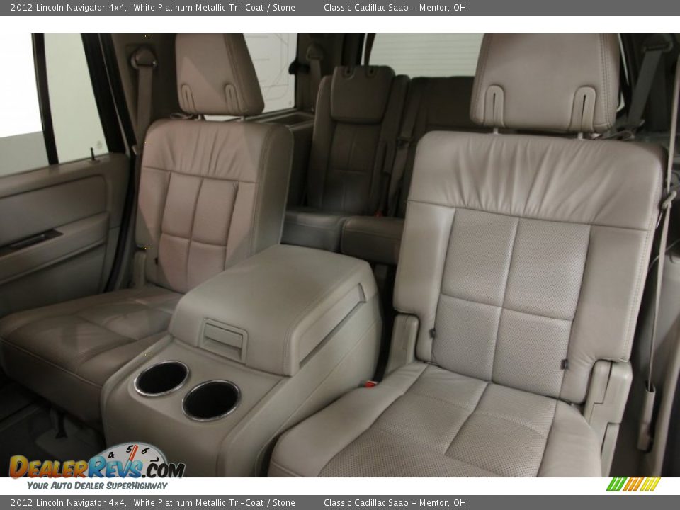 2012 Lincoln Navigator 4x4 White Platinum Metallic Tri-Coat / Stone Photo #18