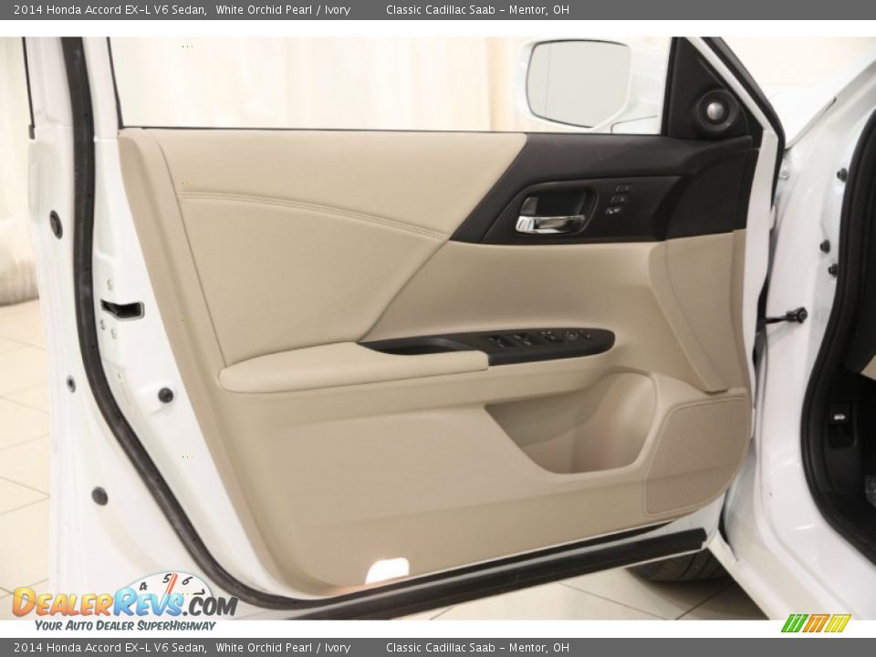 Door Panel of 2014 Honda Accord EX-L V6 Sedan Photo #4