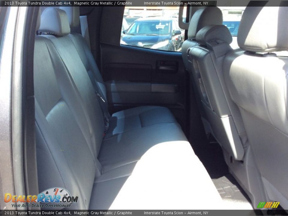 2013 Toyota Tundra Double Cab 4x4 Magnetic Gray Metallic / Graphite Photo #17