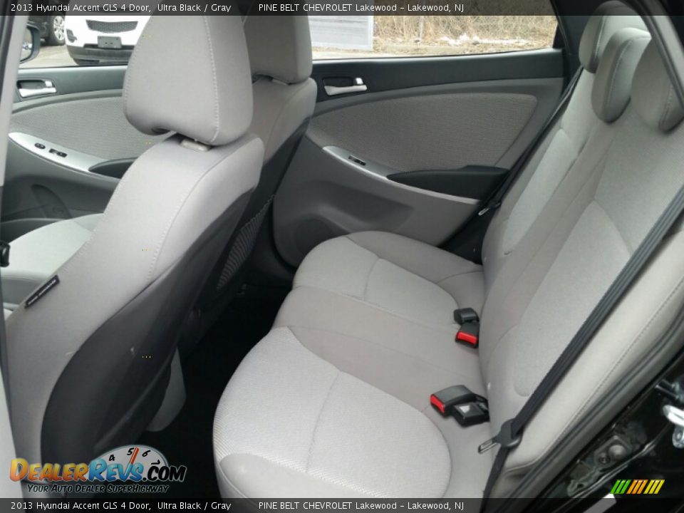 2013 Hyundai Accent GLS 4 Door Ultra Black / Gray Photo #11