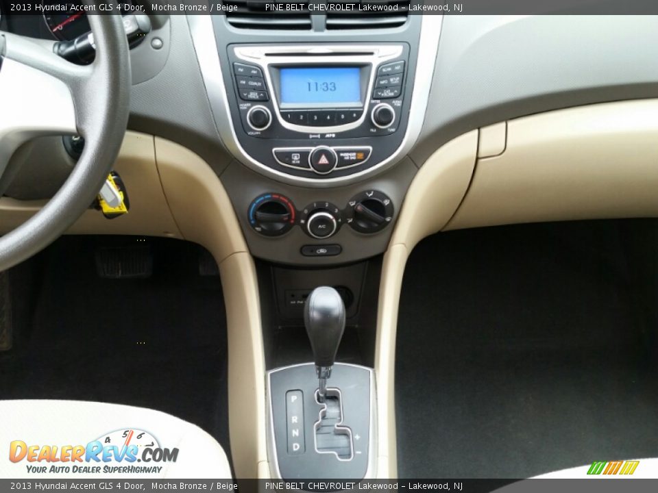 2013 Hyundai Accent GLS 4 Door Mocha Bronze / Beige Photo #14