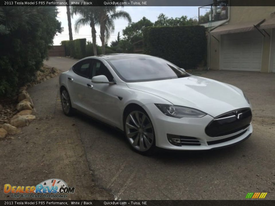 Front 3/4 View of 2013 Tesla Model S P85 Performance Photo #2