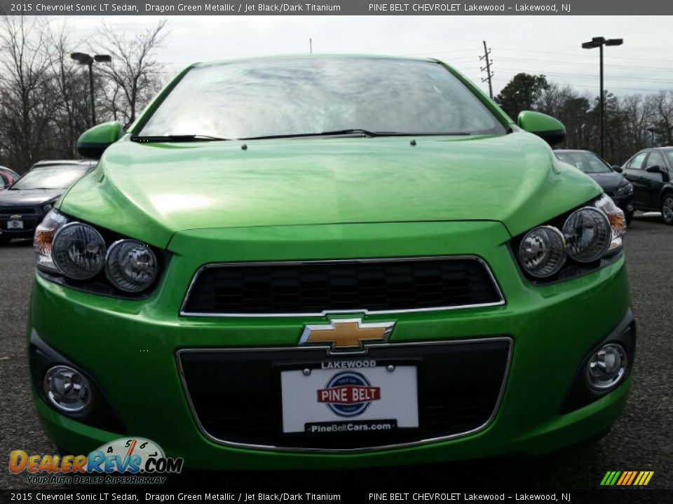 2015 Chevrolet Sonic LT Sedan Dragon Green Metallic / Jet Black/Dark Titanium Photo #2