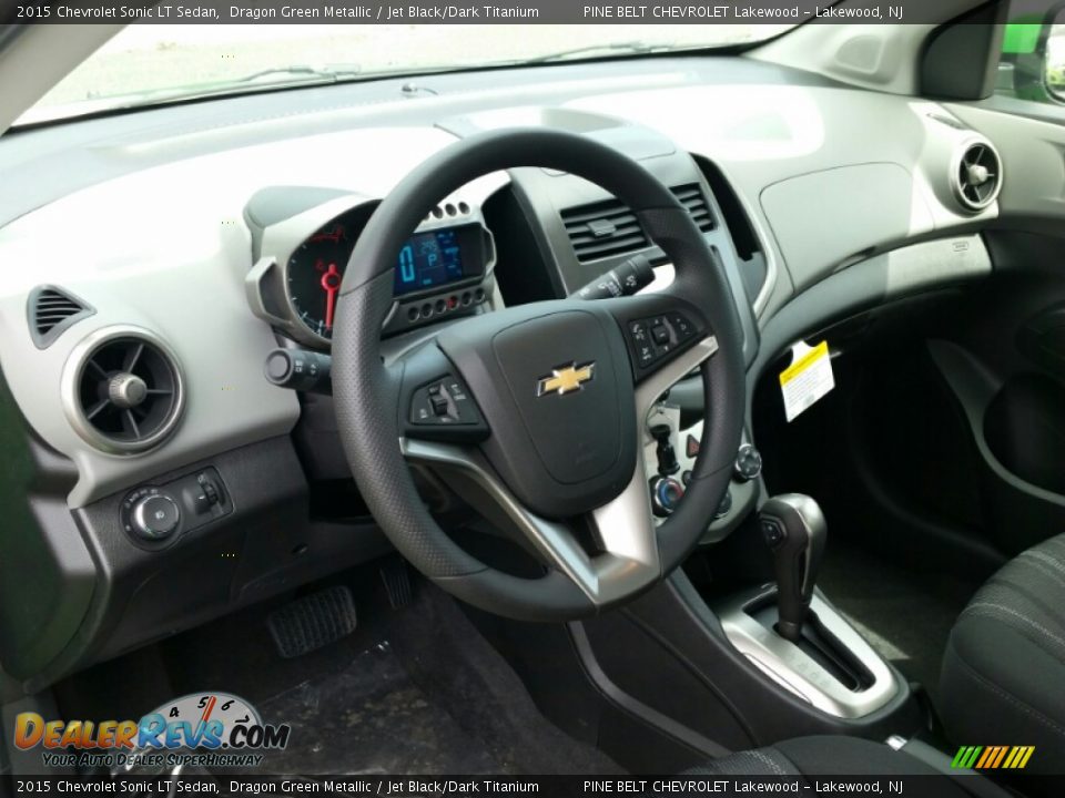 2015 Chevrolet Sonic LT Sedan Dragon Green Metallic / Jet Black/Dark Titanium Photo #7