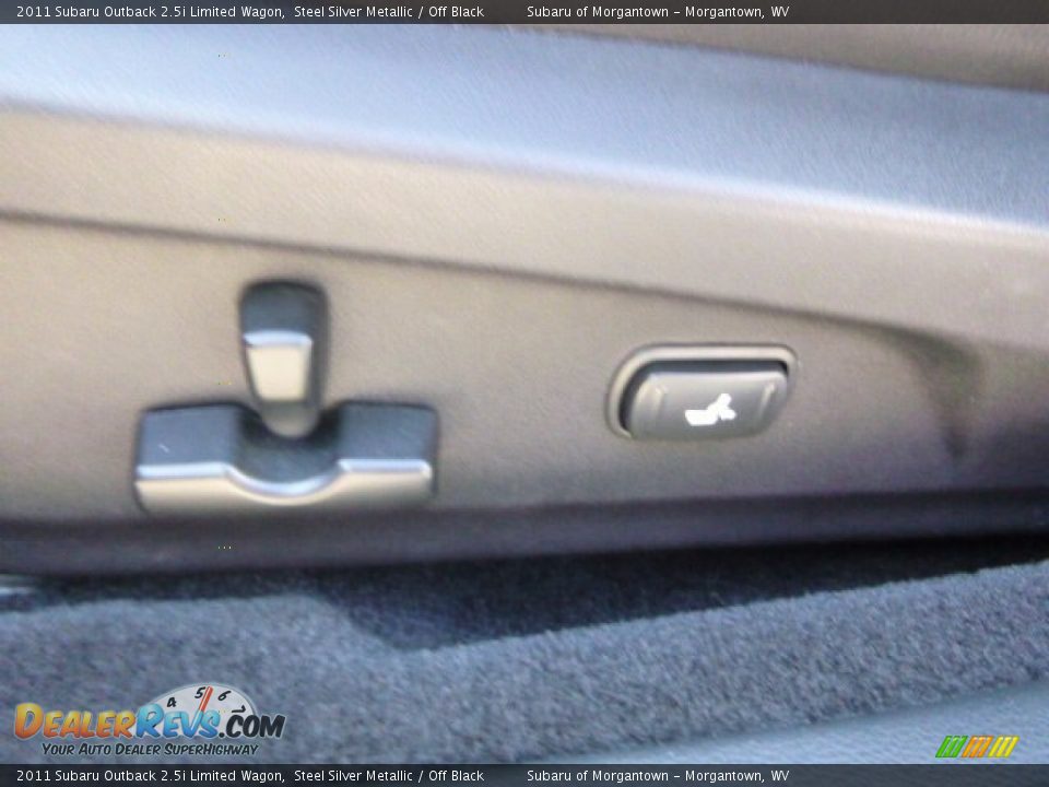 2011 Subaru Outback 2.5i Limited Wagon Steel Silver Metallic / Off Black Photo #16