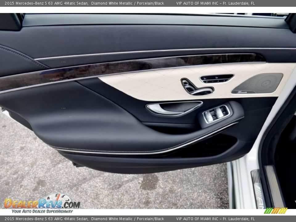 Door Panel of 2015 Mercedes-Benz S 63 AMG 4Matic Sedan Photo #6