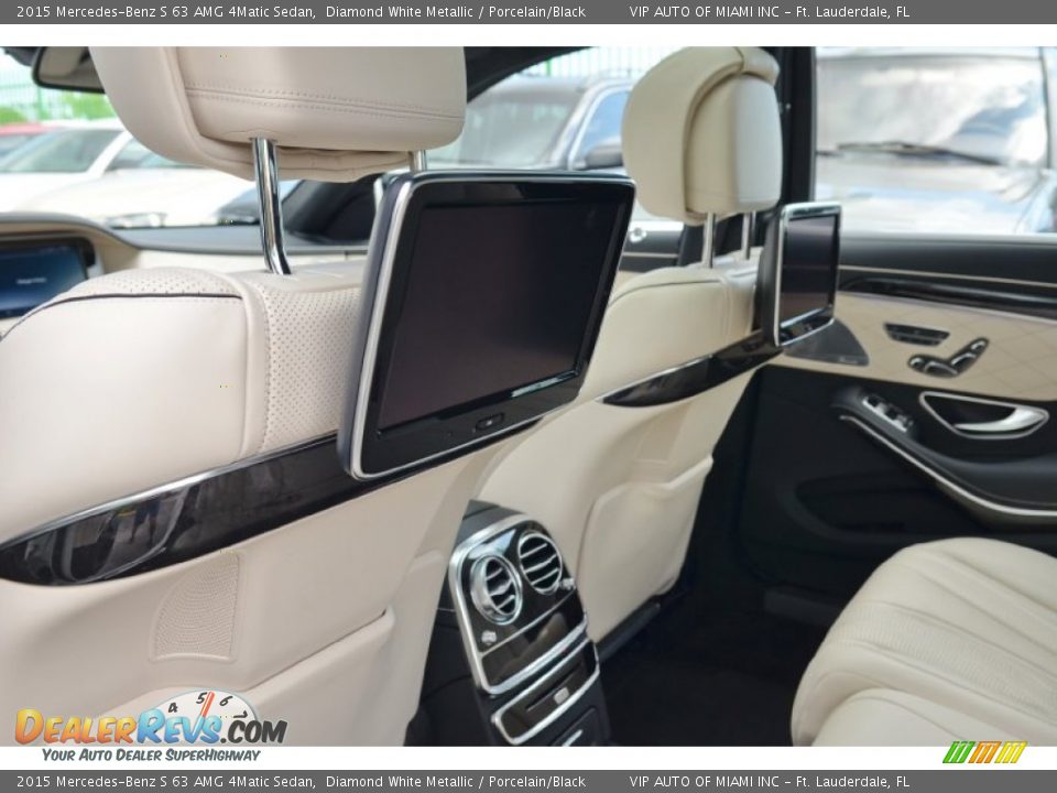 2015 Mercedes-Benz S 63 AMG 4Matic Sedan Diamond White Metallic / Porcelain/Black Photo #9
