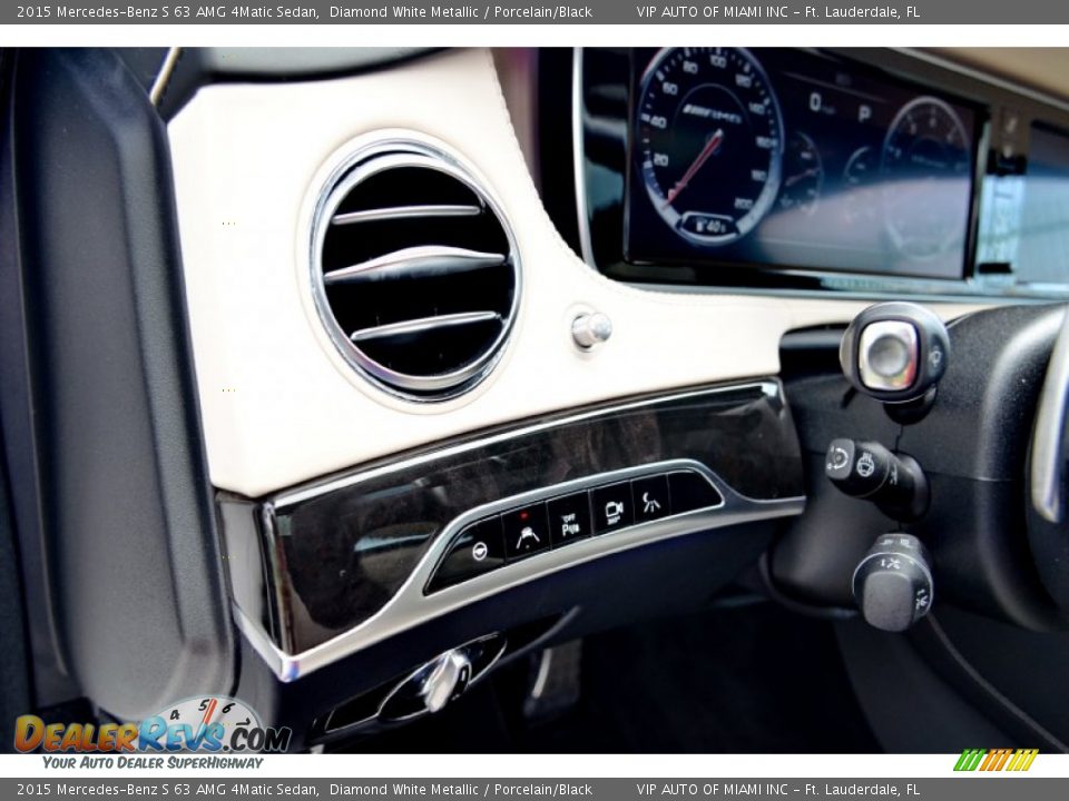 2015 Mercedes-Benz S 63 AMG 4Matic Sedan Diamond White Metallic / Porcelain/Black Photo #17