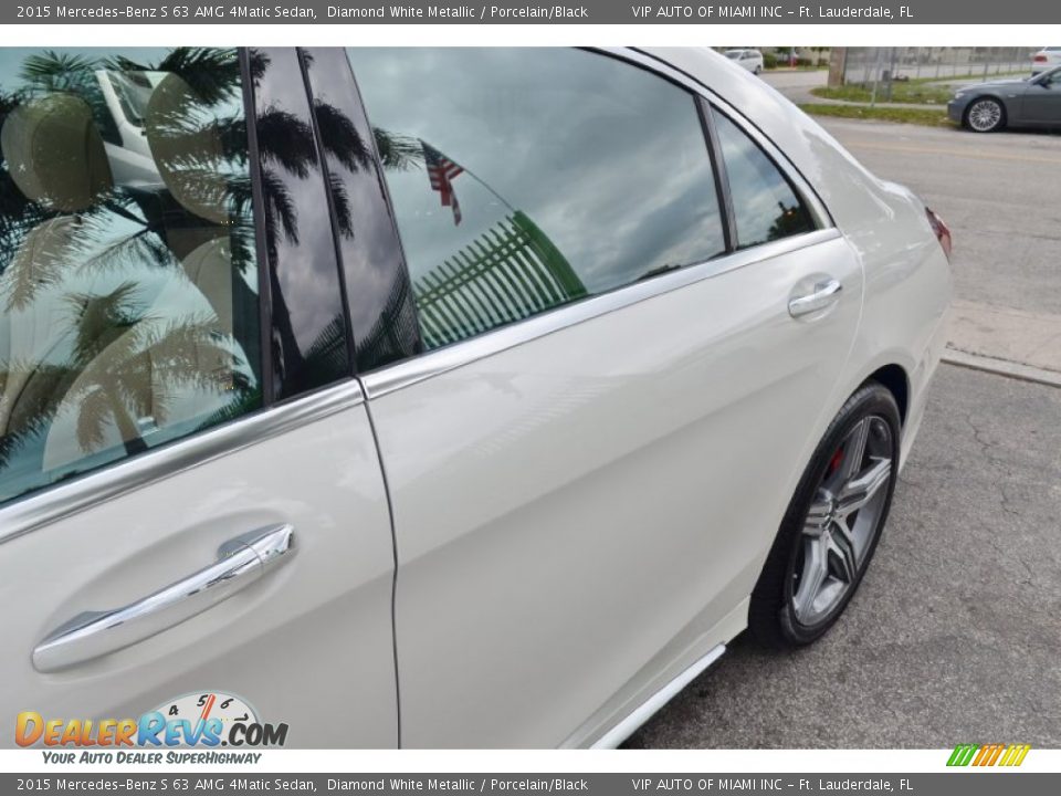 2015 Mercedes-Benz S 63 AMG 4Matic Sedan Diamond White Metallic / Porcelain/Black Photo #24