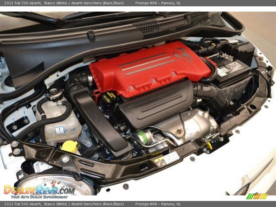 2013 Fiat 500 Abarth Bianco (White) / Abarth Nero/Nero (Black/Black) Photo #32