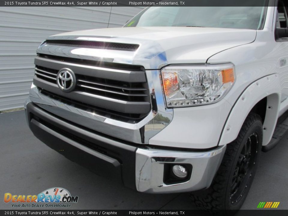 2015 Toyota Tundra SR5 CrewMax 4x4 Super White / Graphite Photo #10