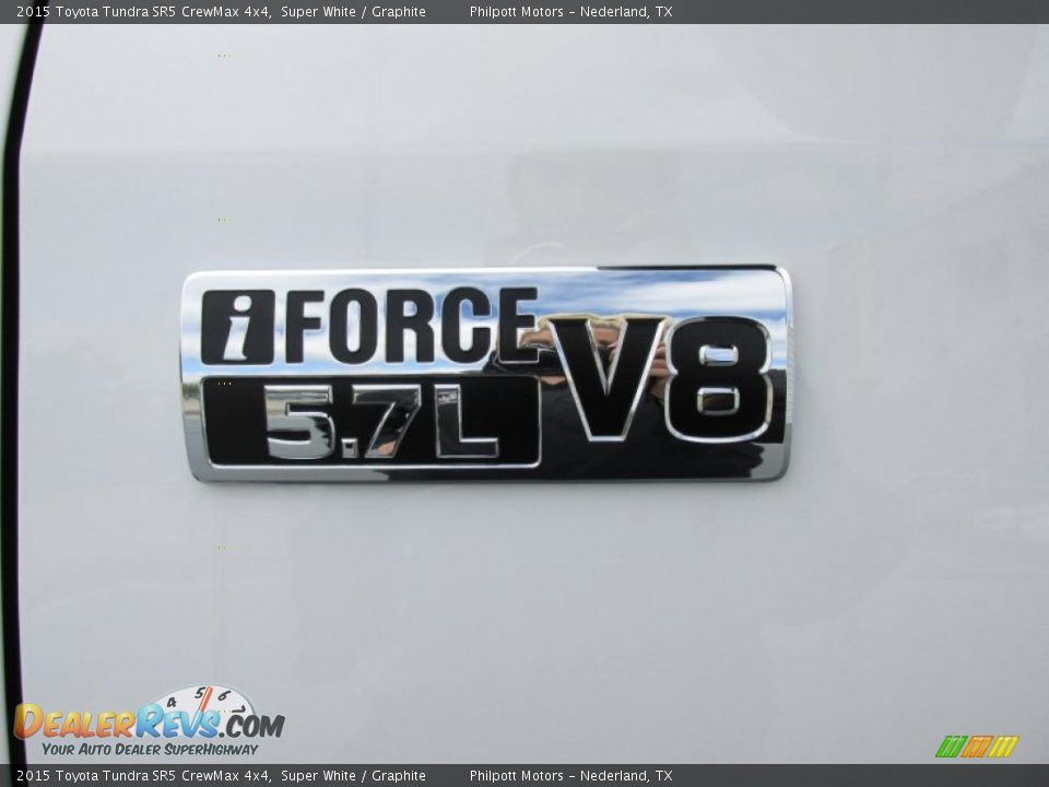 2015 Toyota Tundra SR5 CrewMax 4x4 Super White / Graphite Photo #14