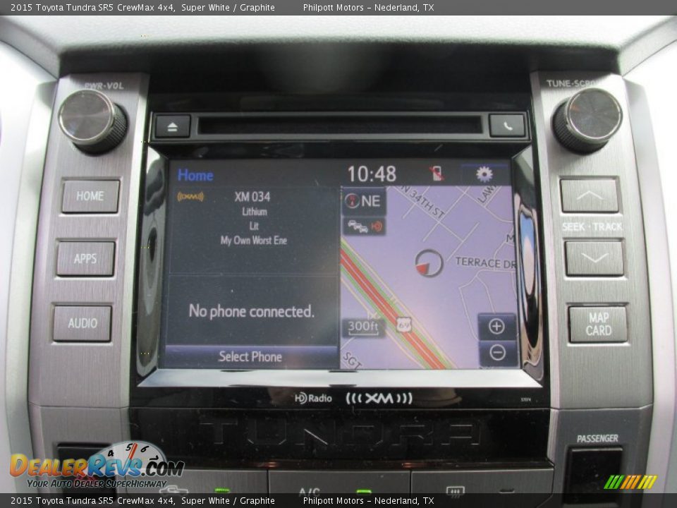 2015 Toyota Tundra SR5 CrewMax 4x4 Super White / Graphite Photo #28