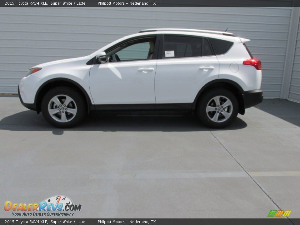 2015 Toyota RAV4 XLE Super White / Latte Photo #6