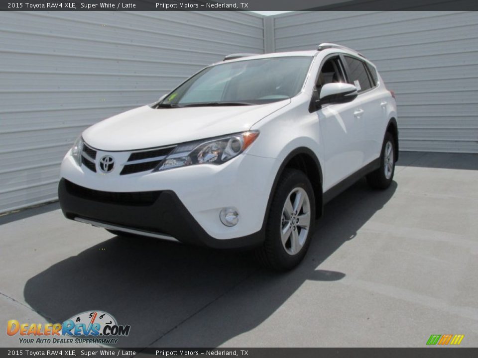 2015 Toyota RAV4 XLE Super White / Latte Photo #7