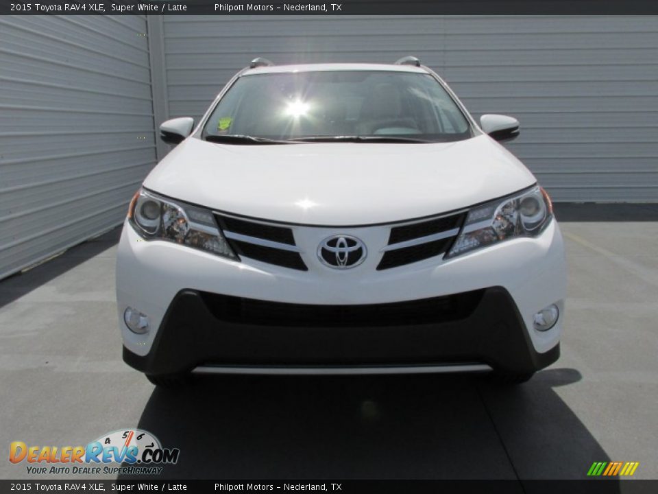 2015 Toyota RAV4 XLE Super White / Latte Photo #8