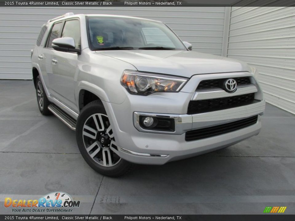 Front 3/4 View of 2015 Toyota 4Runner Limited Photo #2