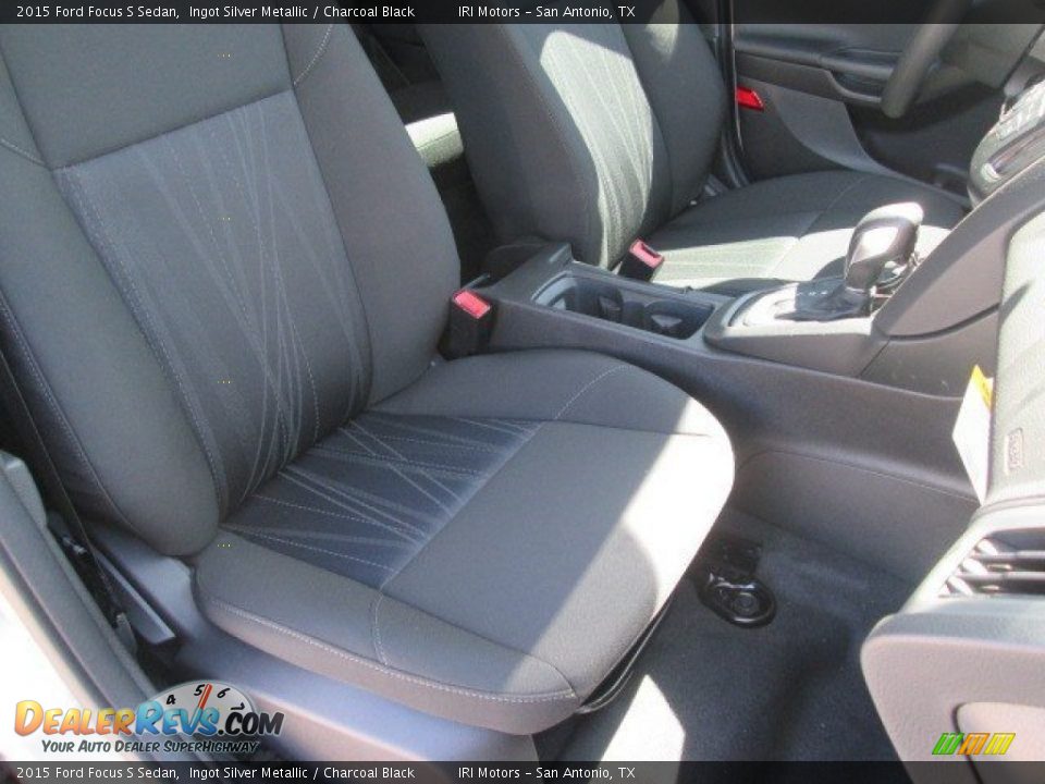 2015 Ford Focus S Sedan Ingot Silver Metallic / Charcoal Black Photo #10