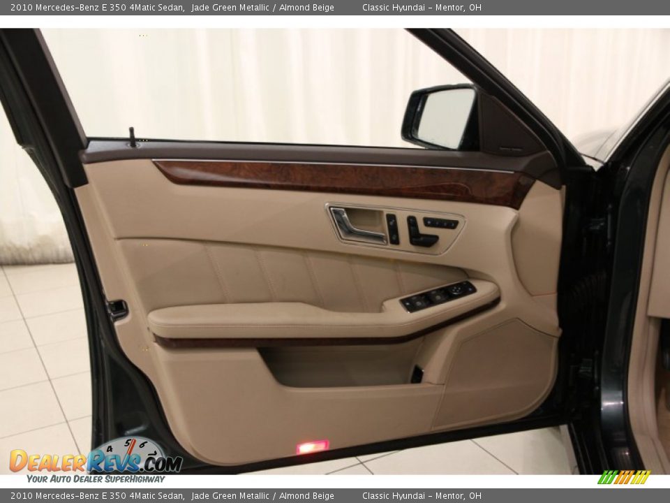 Door Panel of 2010 Mercedes-Benz E 350 4Matic Sedan Photo #4