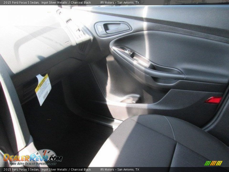 2015 Ford Focus S Sedan Ingot Silver Metallic / Charcoal Black Photo #23