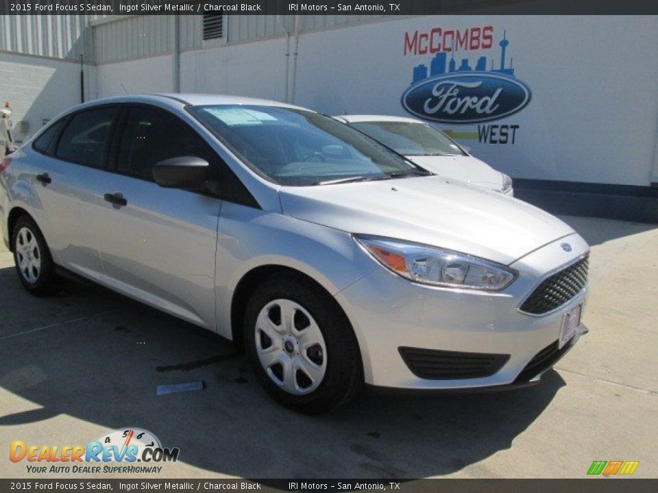 2015 Ford Focus S Sedan Ingot Silver Metallic / Charcoal Black Photo #25
