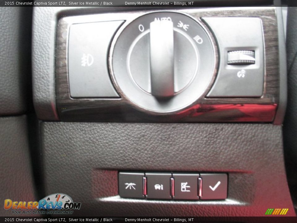 Controls of 2015 Chevrolet Captiva Sport LTZ Photo #19