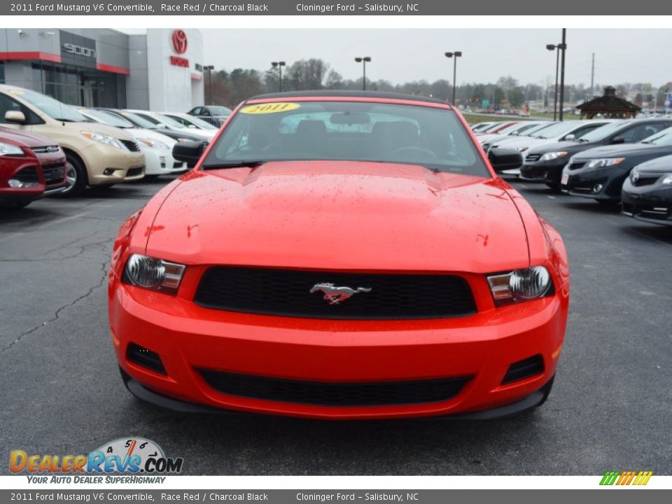 2011 Ford Mustang V6 Convertible Race Red / Charcoal Black Photo #25