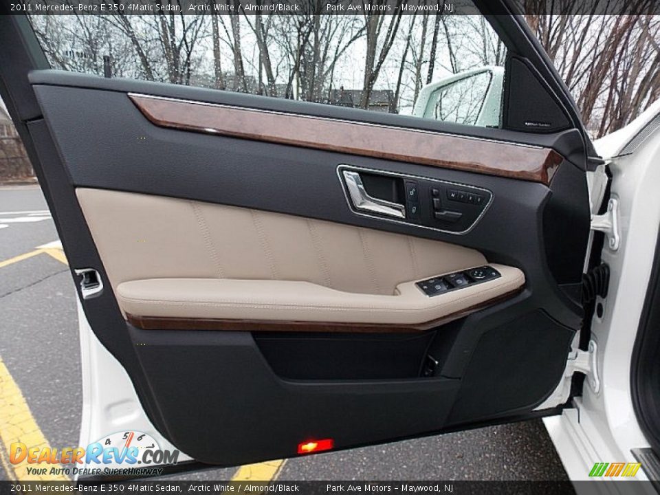 2011 Mercedes-Benz E 350 4Matic Sedan Arctic White / Almond/Black Photo #10