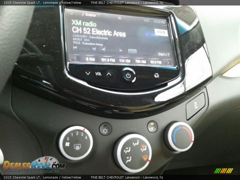 Controls of 2015 Chevrolet Spark LT Photo #10