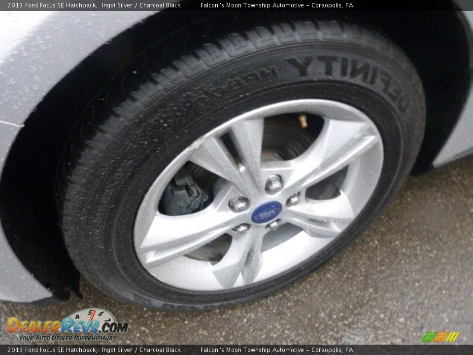 2013 Ford Focus SE Hatchback Ingot Silver / Charcoal Black Photo #10